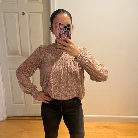 Lace Blouse - Picture 4 of 5